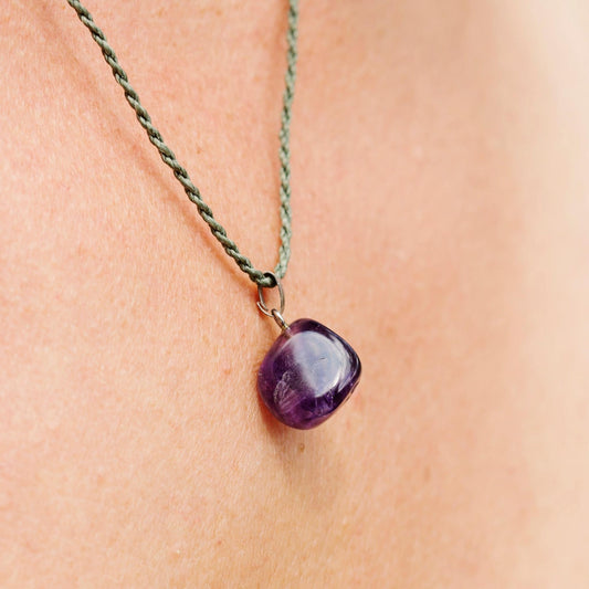 Purple Amethyst Raw Stone With Silver 925 Pendant (PEN0162)