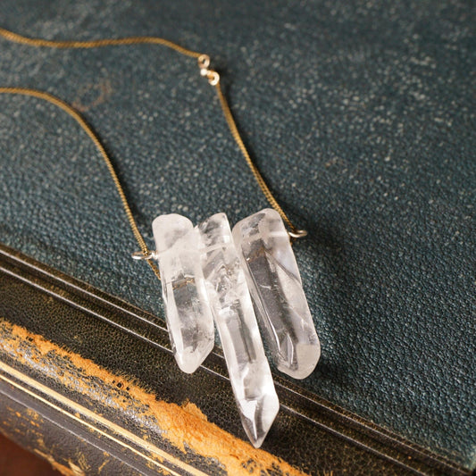 Natural White Quartz Stone 18K Yellow Gold Pendant Fancy Cut (PEN0122)