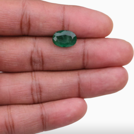 Real Emerald Gemstone Oval Shape 4.40 Carats 12.9x9mm Size