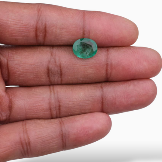 3.78 Carats Natural Emerald Gemstone In Oval Shape & Size 11.7x9.6mm