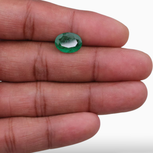 3.21 Carats Original Emerald Gemstone In Oval Shape & Size 12.7x9.5mm
