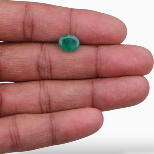 2.48 Carats Original Emerald Gemstone In Oval Shape & Size 10.1x8.1mm