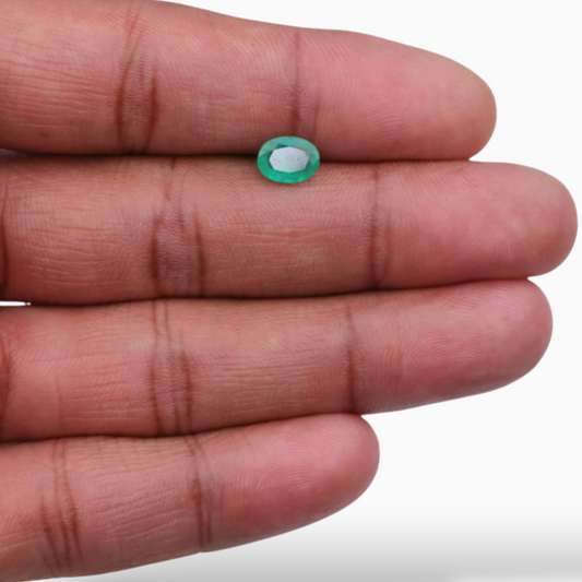 Buy Green Emerald Gemstone In Oval Shape 0.97 Carats 7.8x5.8mm Size