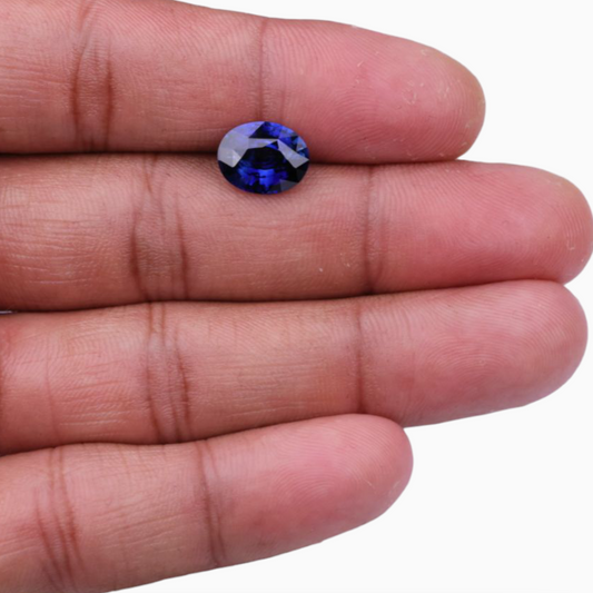 Natural Blue Sapphire Stone 4.09 Carats Oval Shape 10.97x8.73x5.28mm Size