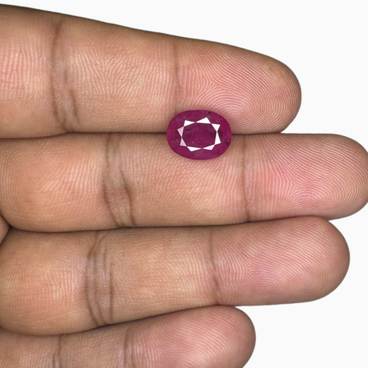 Natural Ruby Oval Cut, 4.07 Carats - from Mozambique