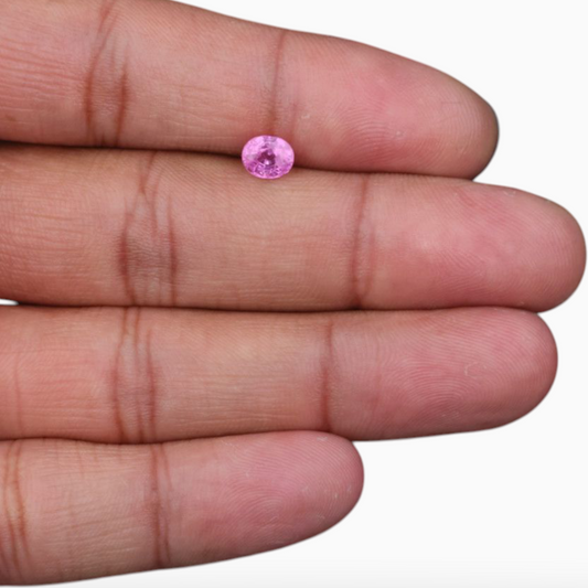Oval Shape in Pink Sapphire Gemstone 1.18 Carats & 6.3x5.2mm Size