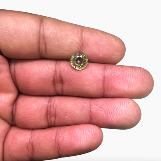 for sale Natural Yellowish Green Zircon Stone 3.25 Carats Round Shape ( 8 mm )