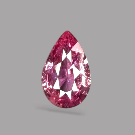 Pear Shape in Pink Sapphire Gemstone 1.58 Carats & 9.66 x 6.14 × 3.50 mm Size