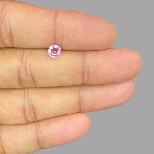 Round Cut Shape in Pink Sapphire Gemstone 0.61 Carats & 5.5 mm Size