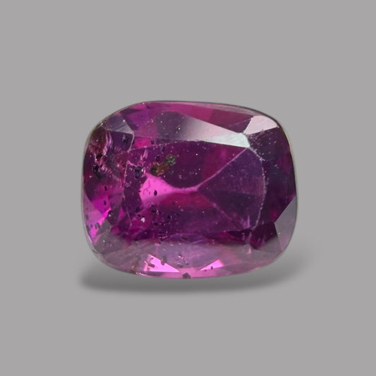 Cushion Cut Shape in Purple Sapphire Gemstone 0.77 Carats & 5.3 x 4.4 mm Size
