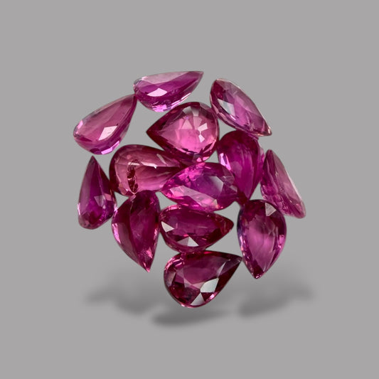 Pink Sapphire Natural Stone Pear Cut 9.20 Carats 6 x 4 mm in Total