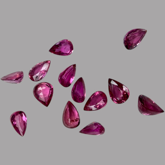 Pink Sapphire Natural Stone Pear Cut 9.20 Carats 6 x 4 mm in Total