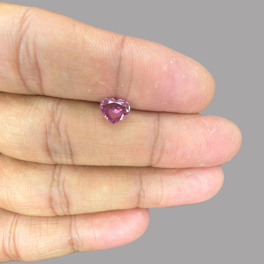 Heart Shape in Pink Sapphire Gemstone 1.34 Carats & 6.5 x 7.5 mm Size