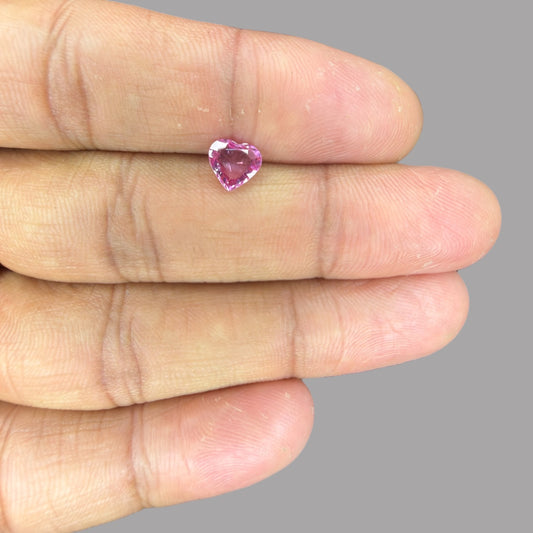 Heart Shape in Pink Sapphire Gemstone 0.95 Carats & 6.5 x 6.8 mm Size