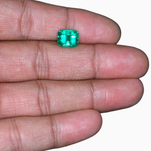 Natural Zambian Emerald Gemstone In Octagon Cut Shape 3.73 Carats 9.6x7.8x6.8mm Size