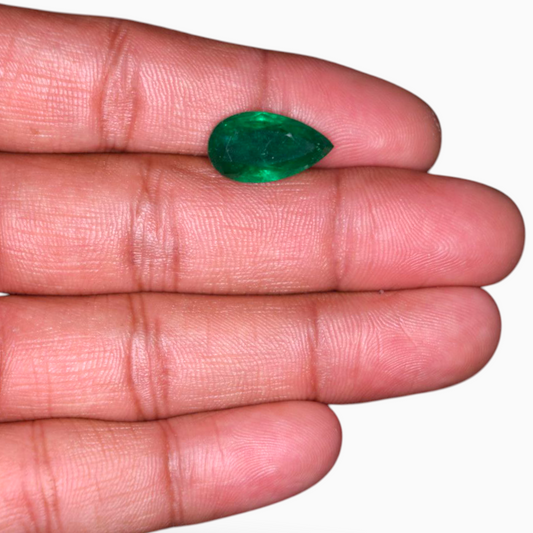 Emerald Stone For Sale 7.06 Carats Pear Shape 17.5x9.8mm Size