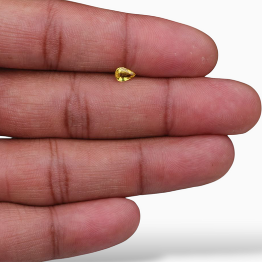 0.38 Carats in Pear Shape Yellow Sapphire Gemstone & 6x4mm Size