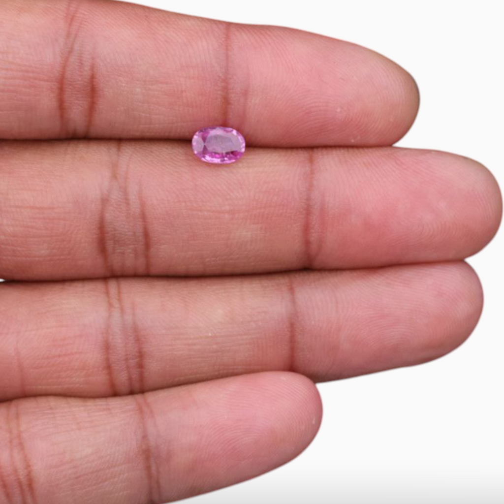 0.94 Carats Natural Pink Sapphire Stone In Oval Shape 7.2x5mm Size
