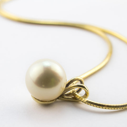 Pearl With 18K Yellow Gold Pendant (PEN0165)