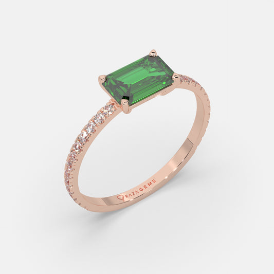 Raja	 Emerald Ring 18k Rose Gold