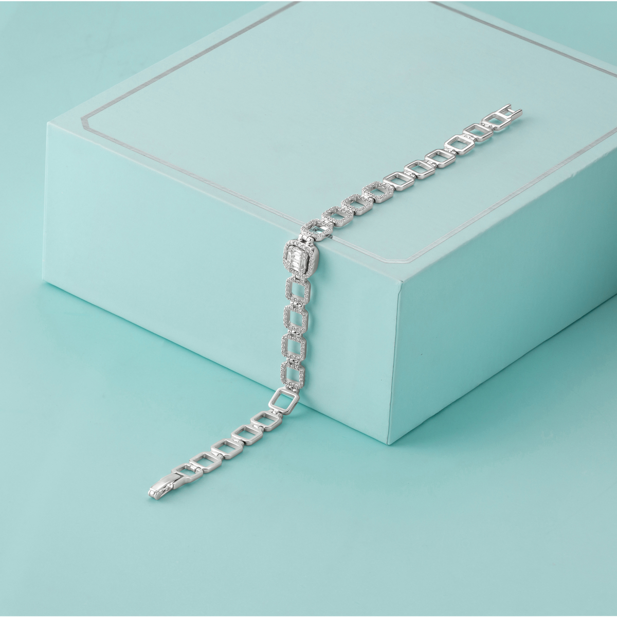 White Stone and Silver (Quality 925) Bracelet for Women (BRA0187)
