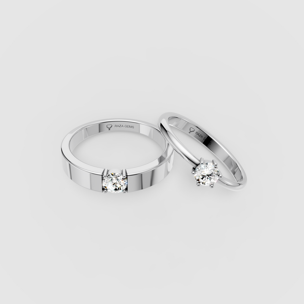 Emily – 18K Solid Gold Round Moissanite Solitaire Couple Band Set