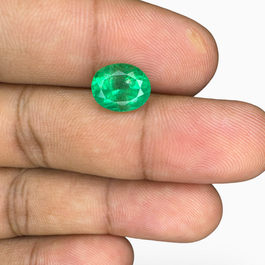 2.75 Carats Natural Colombian Emerald Oval Cut 10X7 mm