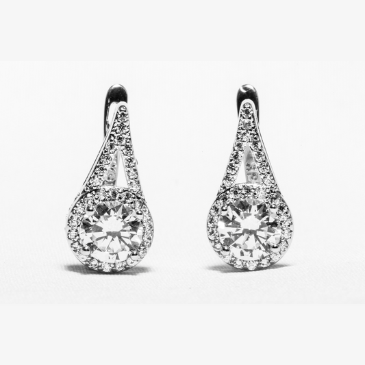 Moissanite Diamond In Pure Silver 925 Earring For Ladies (EAR0490)
