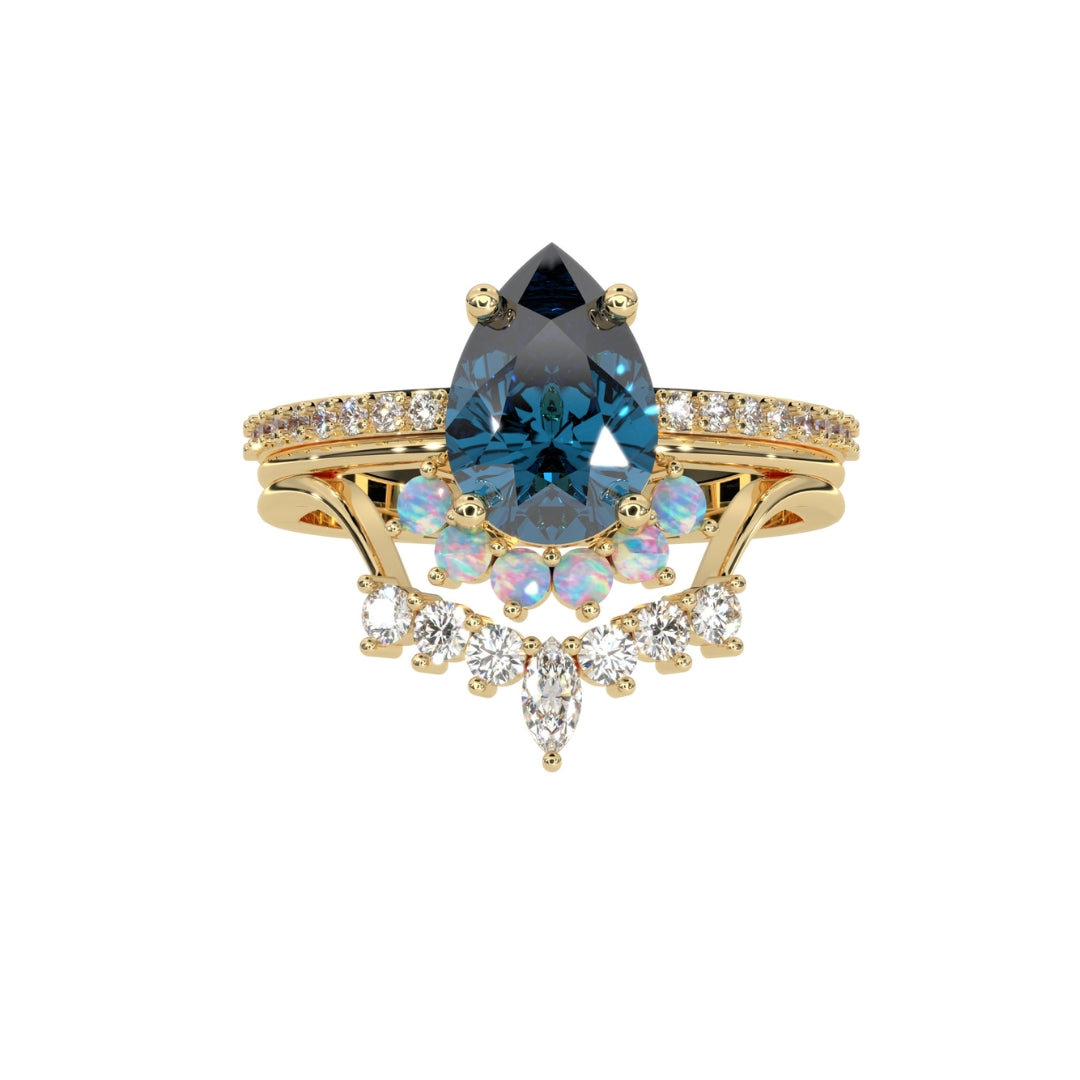 Blue Sapphire Ring Inaya 18K Yellow Gold