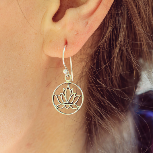 18K White Gold for Womens Flower Shape Inside Round Earrings (EAR0840)