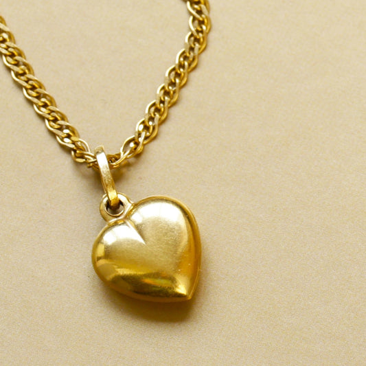 18K Yellow Gold Love Heart Shaped Pendant (PEN0133)