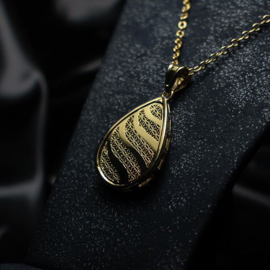 (PEN0074) 18K Yellow Gold Atractive Pendant Only