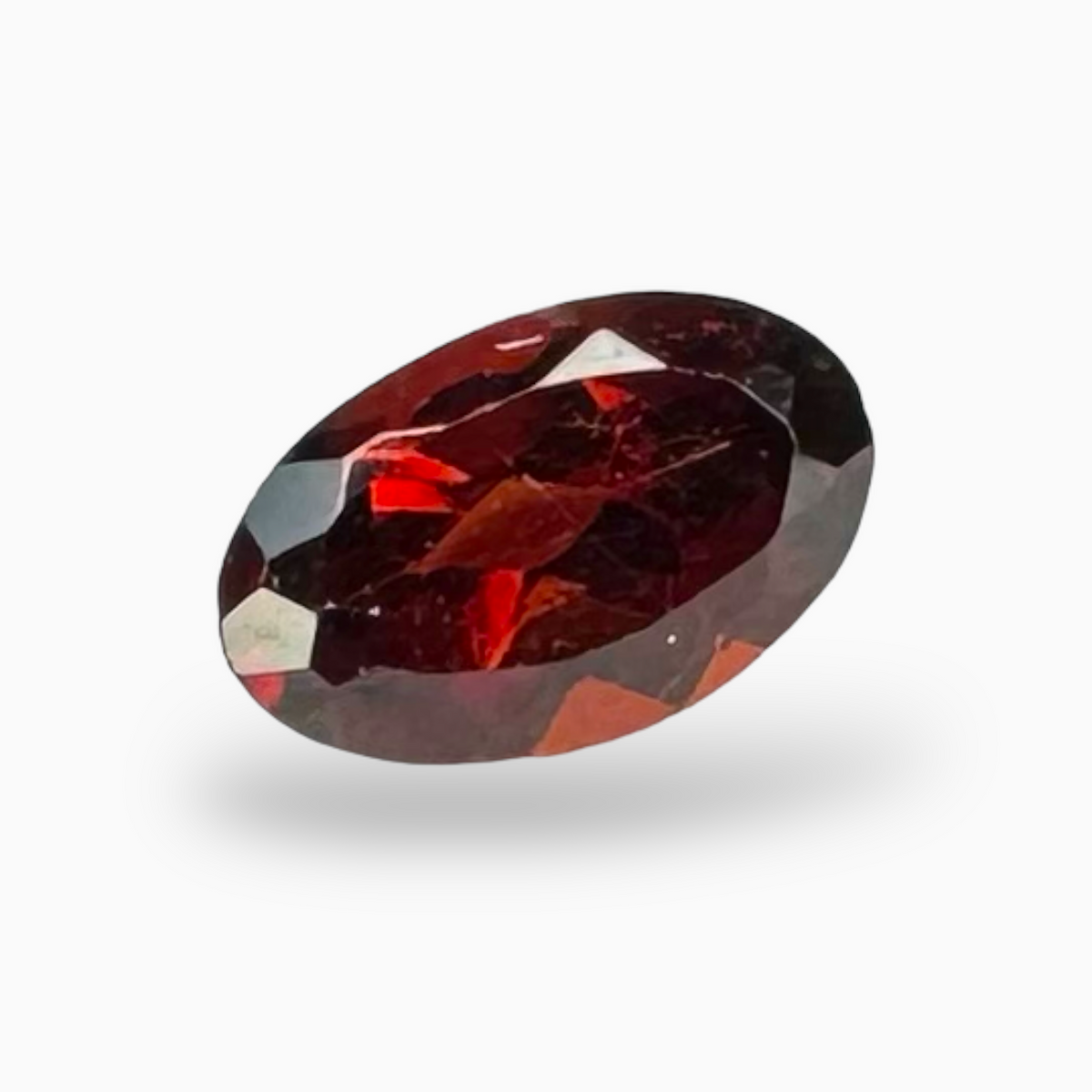 Almandine Garnet Stone 5x3 mm Oval Cut 0.35 Carats