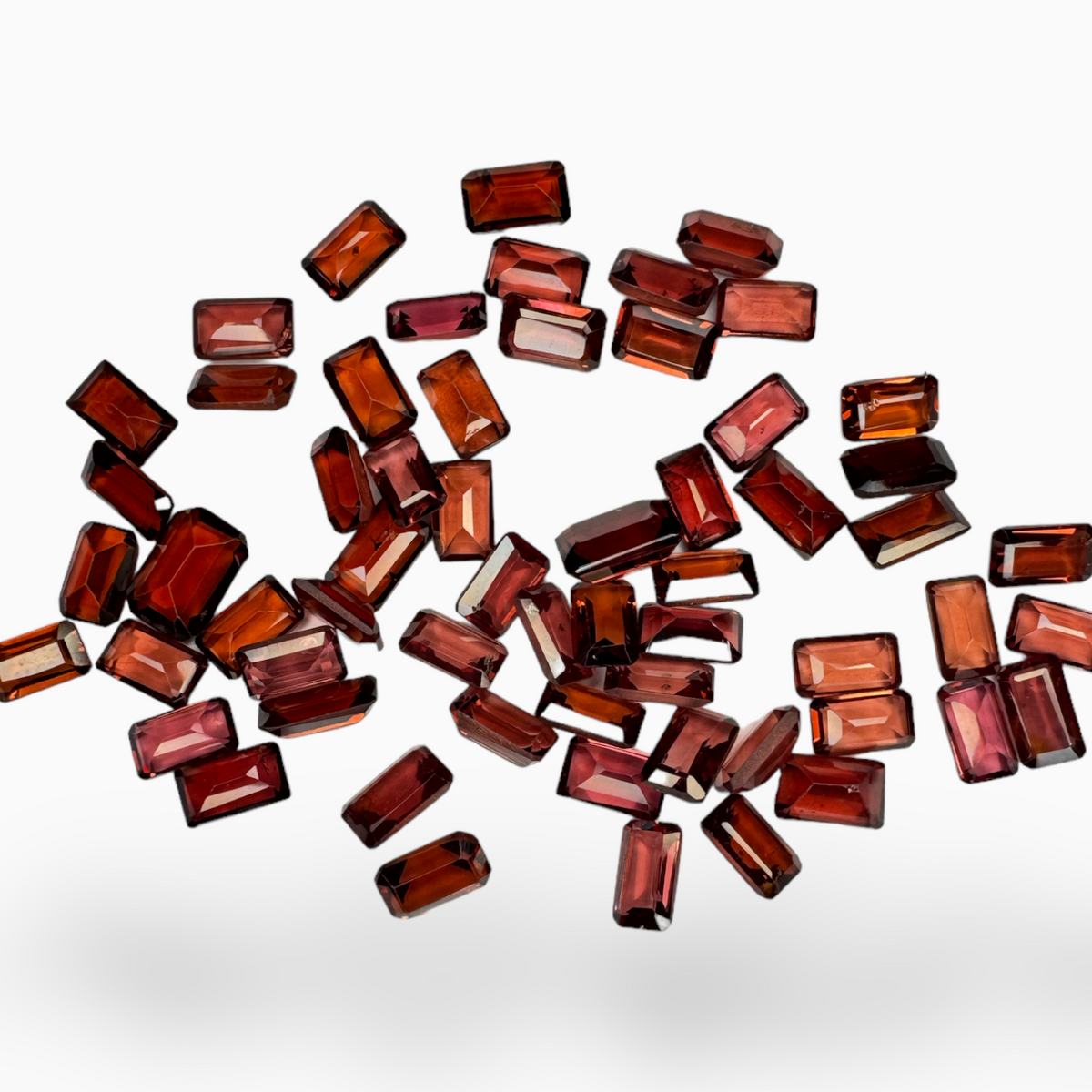 Almandine Red Garnet (Pyrope) 5x3 mm - 0.40 Carats Emerald Cut