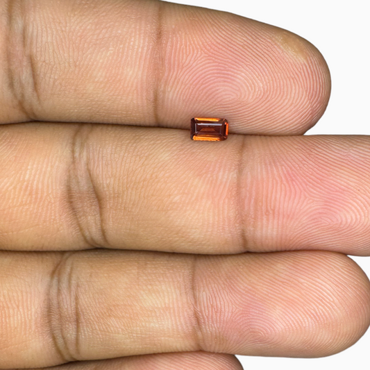 Almandine Red Garnet (Pyrope) 5x3 mm - 0.40 Carats Emerald Cut