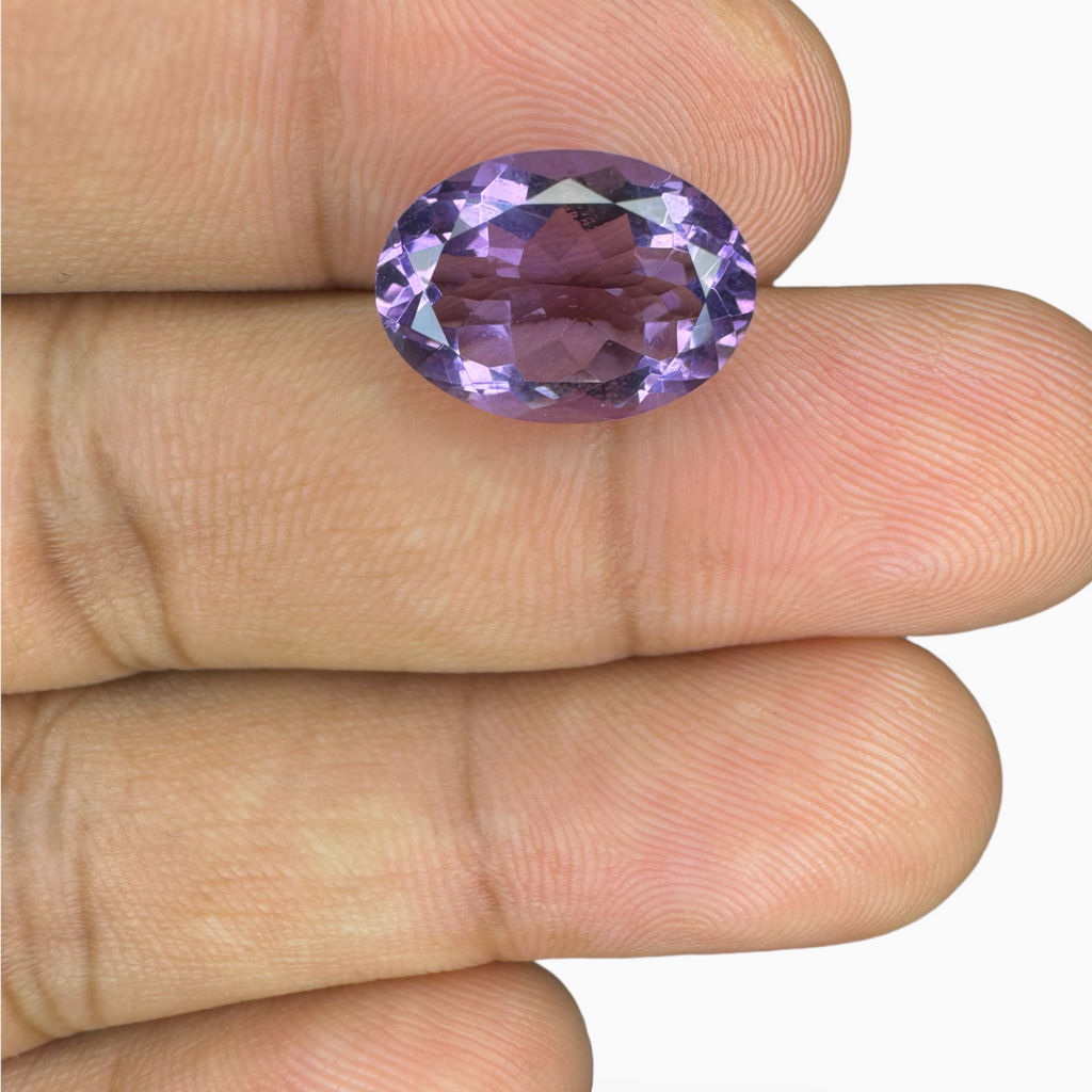 Natural Purple Amethyst Oval Shape 5.48 carat Size 14X10mm