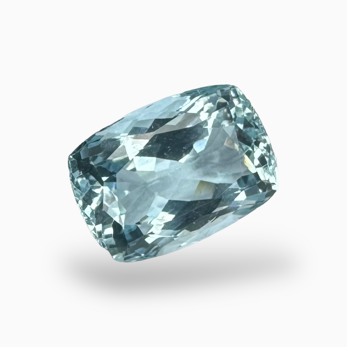 Natural Aquamarine Stone Aqua Color 5.60 Carats Cushion Shape Size 12.5X9mm