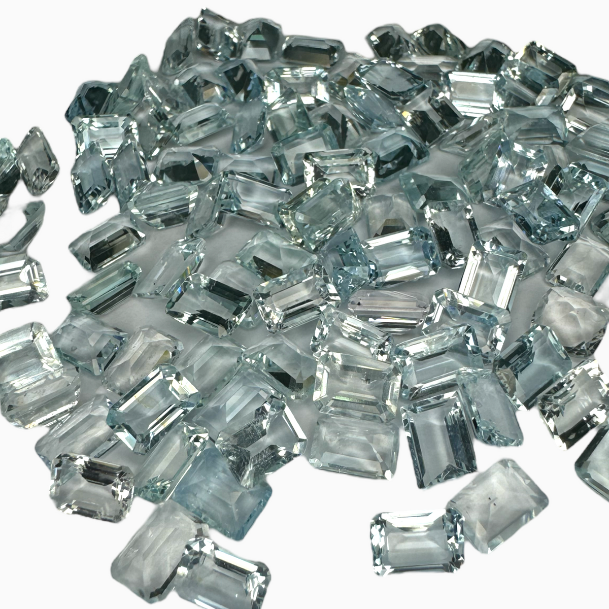 Natural Aquamarine Stone 0.80 Carats SkyBlue Color Emerald Cut Size 7X5mm