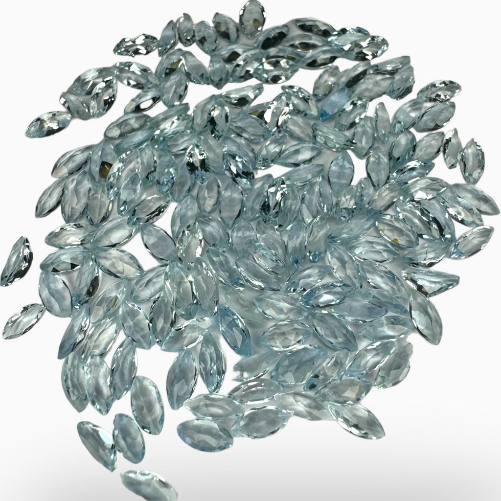 Natural Aquamarine Stone 0.12 Carats SkyBlue Color Marquise Shape Size 5X2.5mm