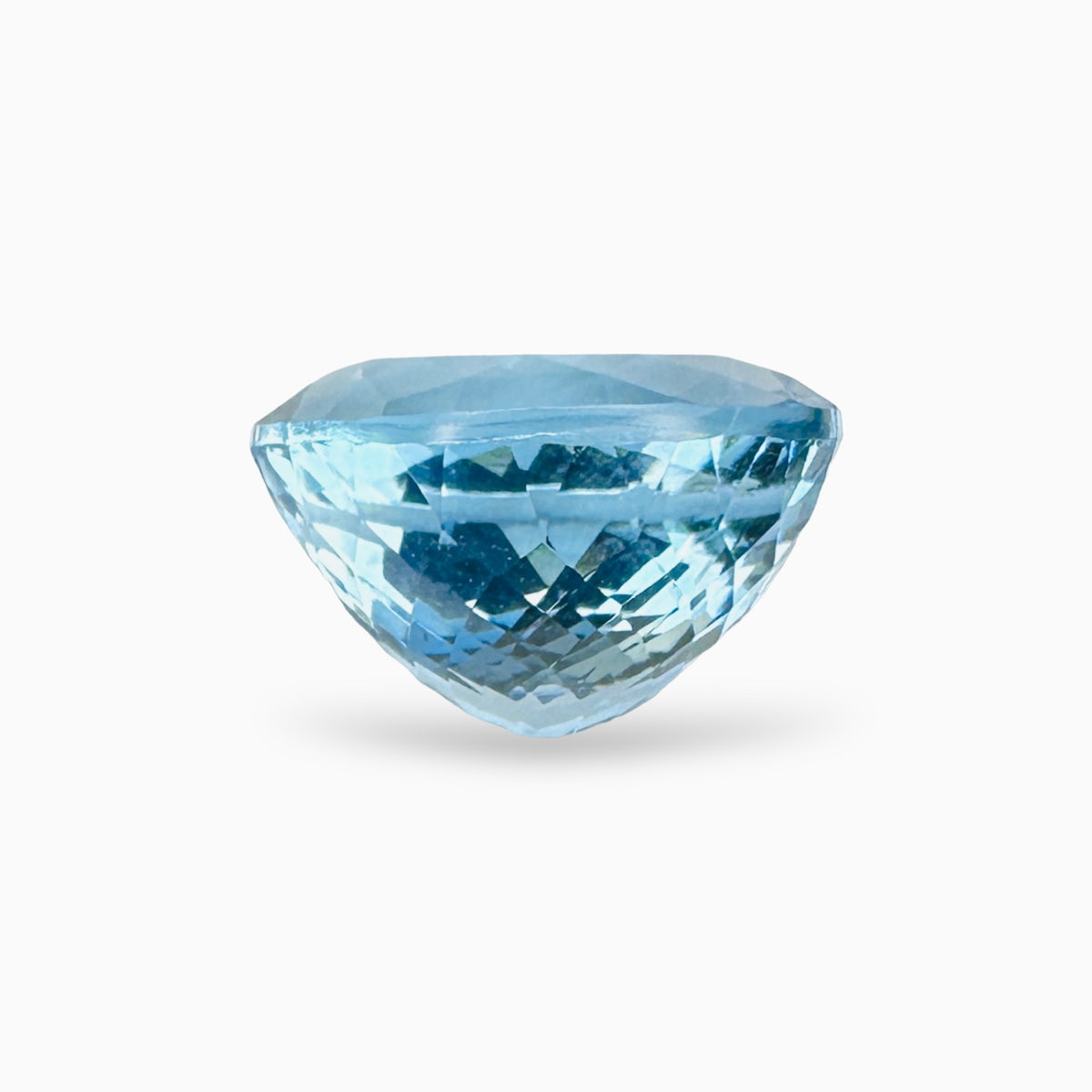 Natural Aquamarine Stone 12.57 Carats Oval Shape (13.3 x 15.9 mm)