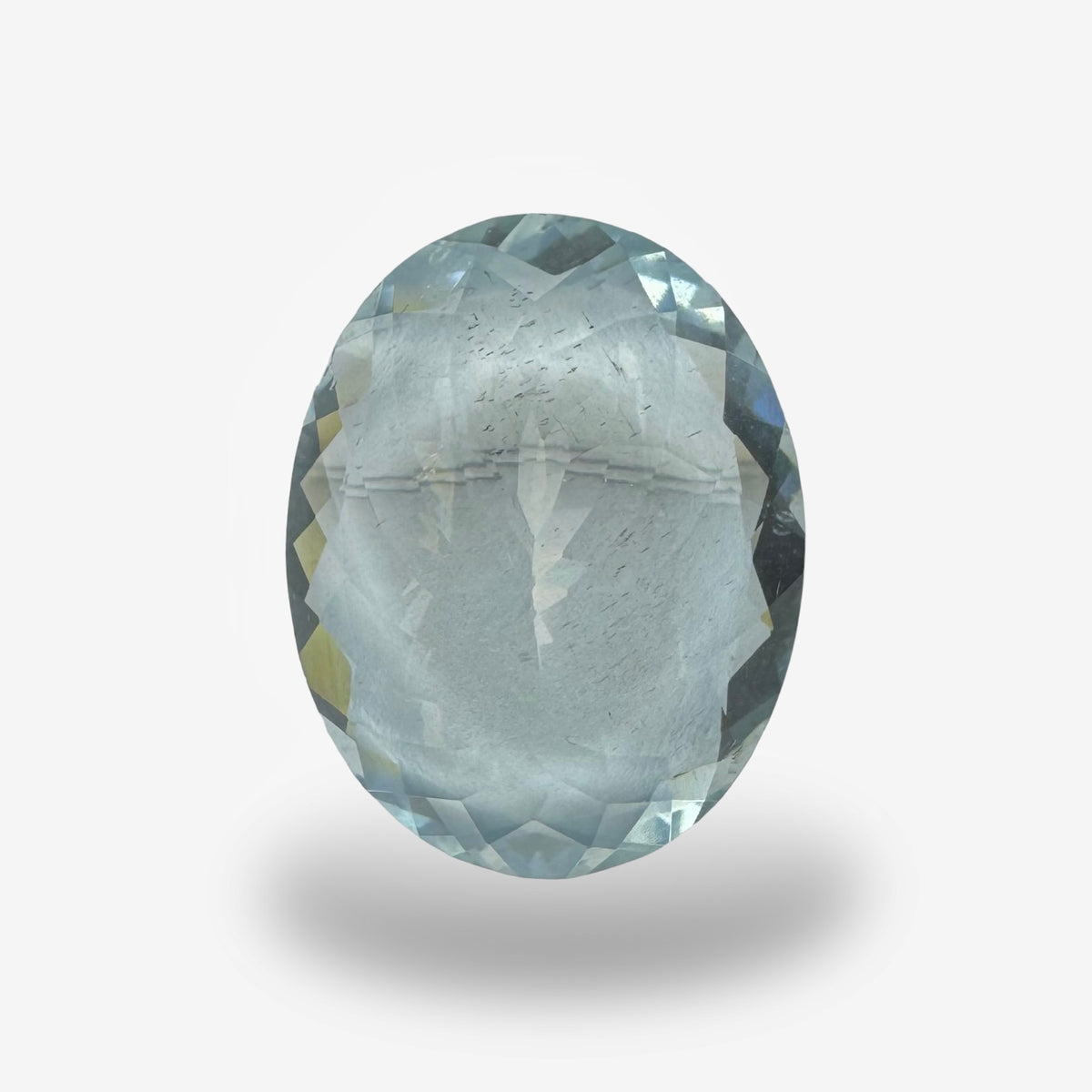 Natural Aquamarine Stone SkyBlue Color 16.64 Carats Oval Shape Size 10.09X16.01mm