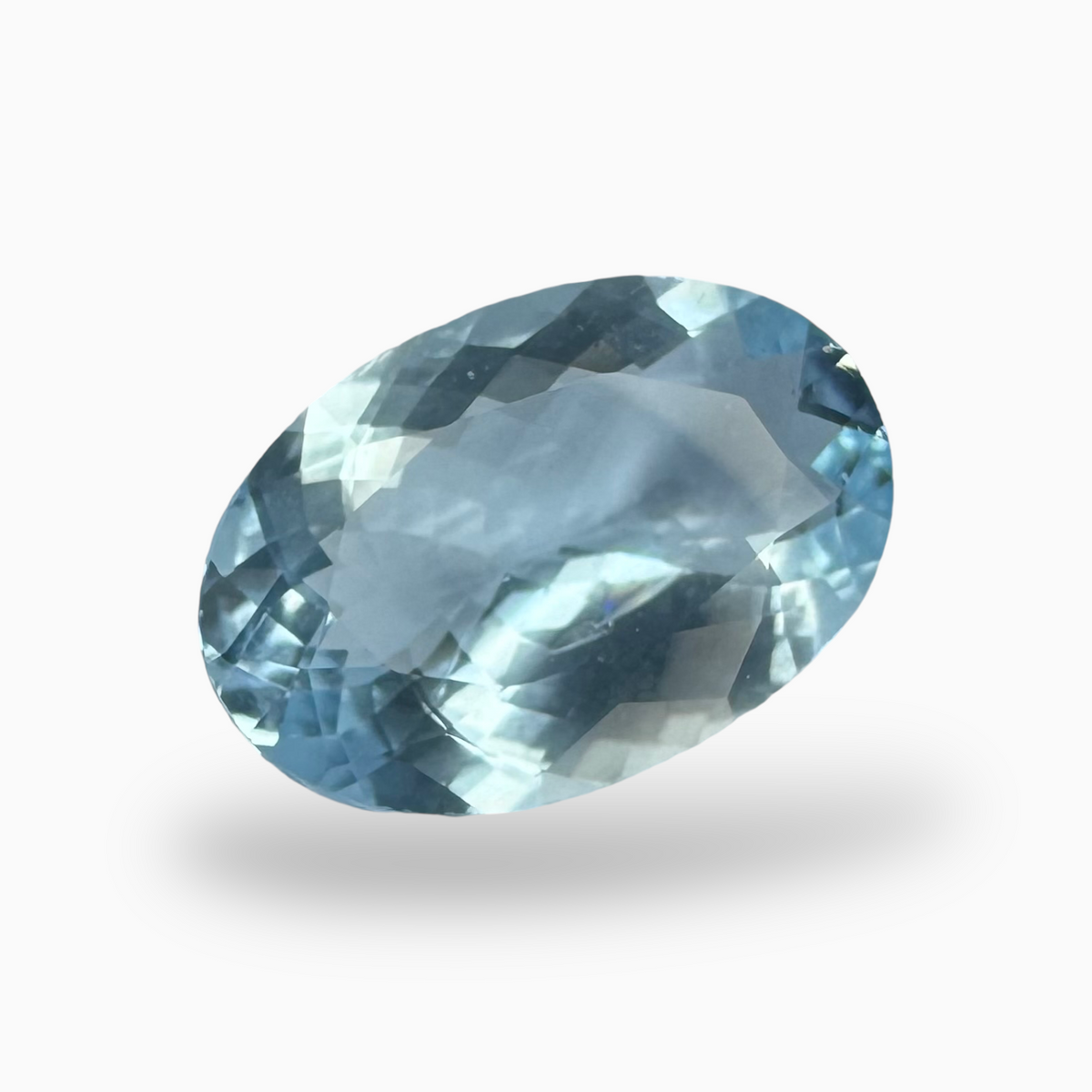 Natural SkyBlue Aquamarine Stone 7.27 Carats Oval Shape Size 17.5X12mm
