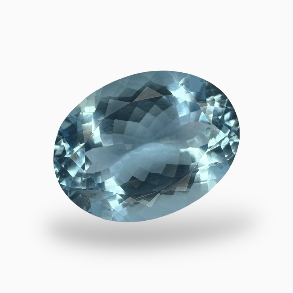 Natural DeepSkyBlue Aquamarine Stone 8.12 Carats Oval Shape Size 15X12mm