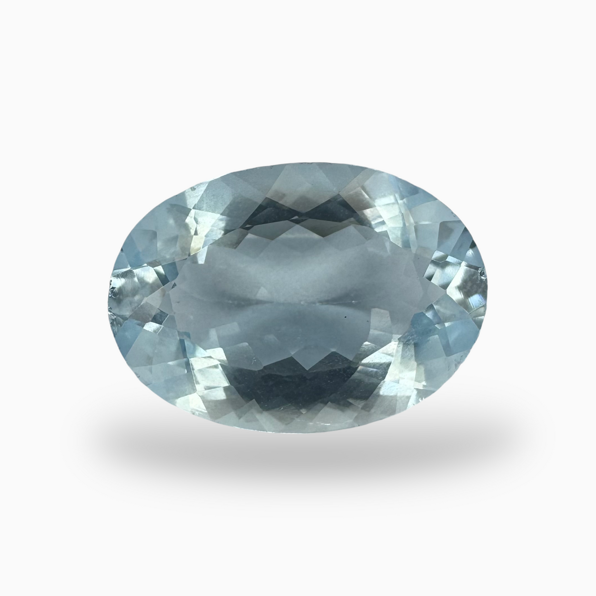 Natural SkyBlue Aquamarine Stone 9.12 Carats Oval Shape Size 18X13mm