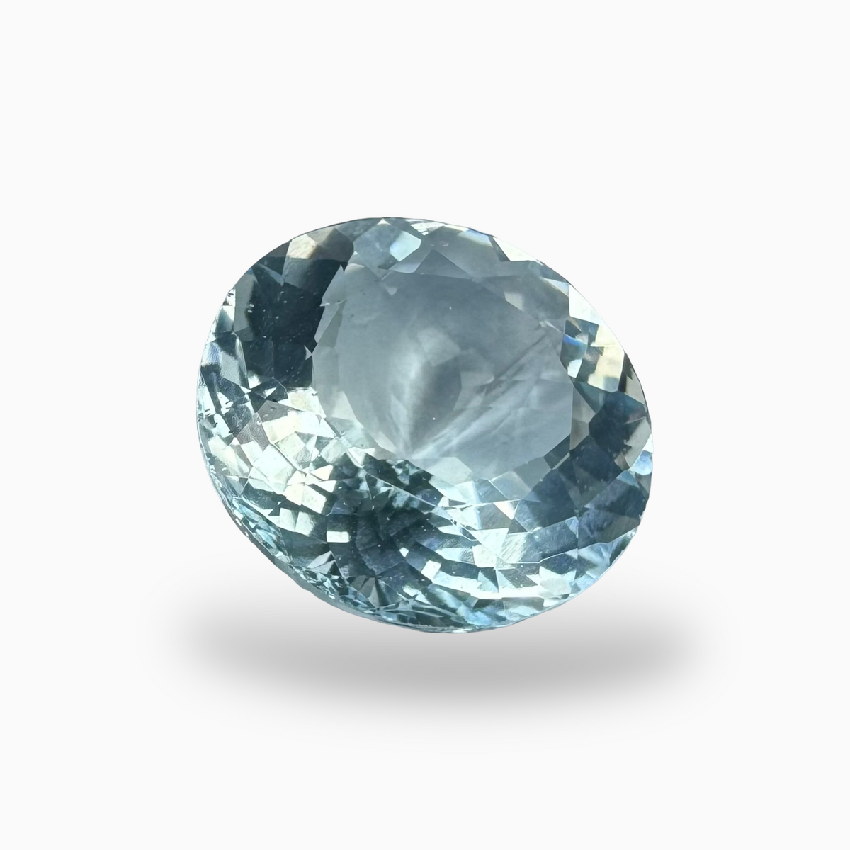 Natural Aquamarine Stone Aqua Color 7.34 Carats Round Shape Size 13.6mm
