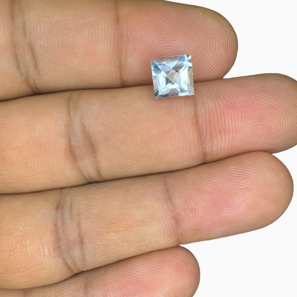 Natural Aquamarine Stone 1.46 Carats SkyBlue Color Princess Cut Shape Size 7mm