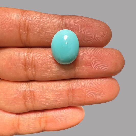 Arizona Turquoise Stone Oval Cabochon 14.13 Carats 17.5 x 13.1 x 10.7 mm