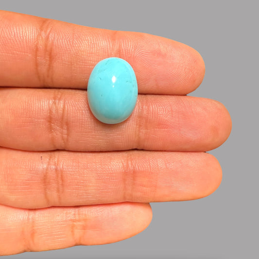 Arizona Turquoise Stone Oval Cabochon 16.74 Carats 18.9 x 14.1 x 9.7 mm