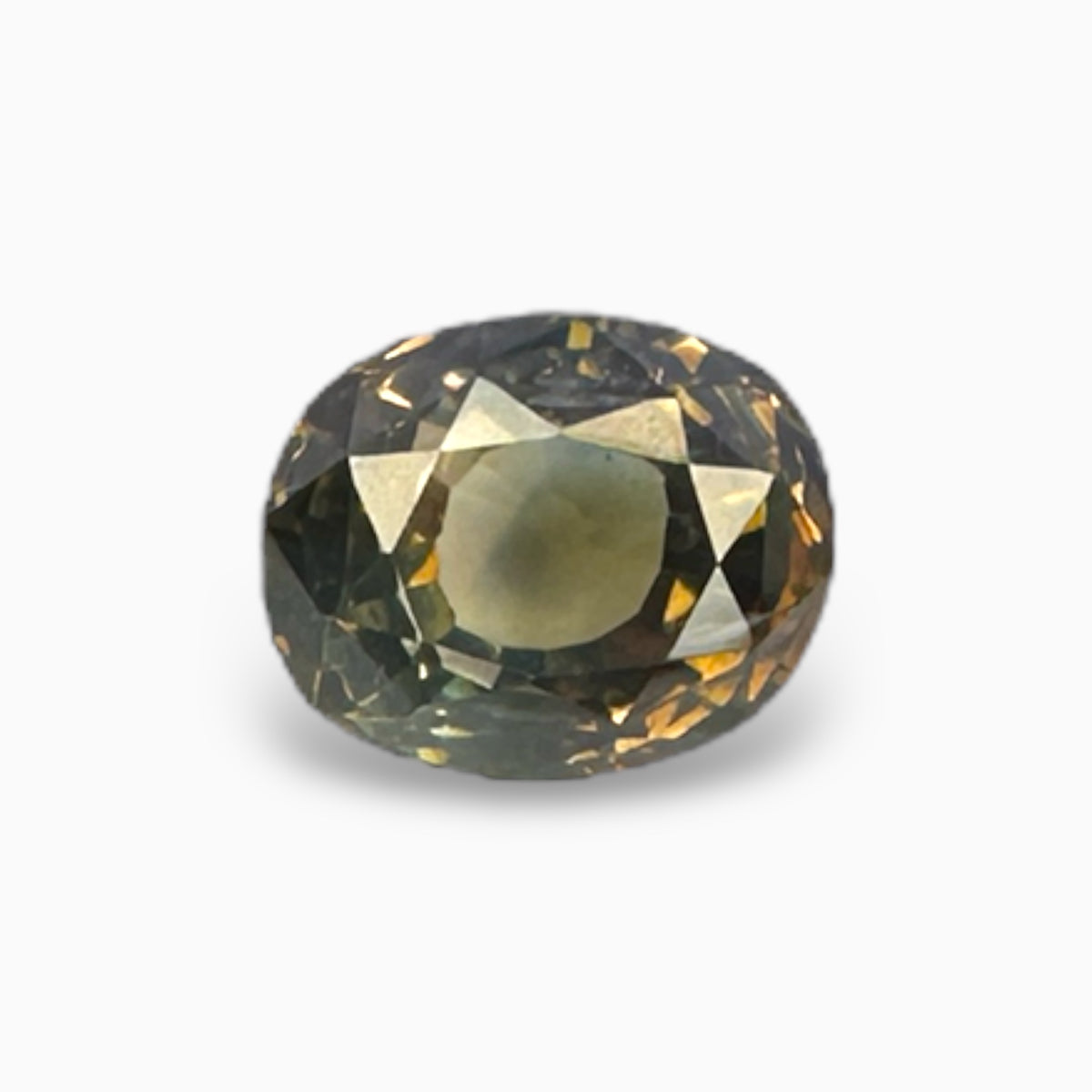 Bi-Color Sapphire Oval Cut: 3.47 Carats from Srilanka