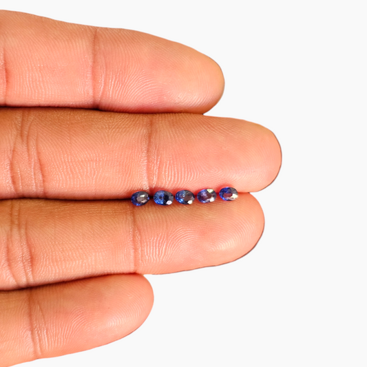 Blue Sapphire Oval Cut Shape 6x4 mm for Sale